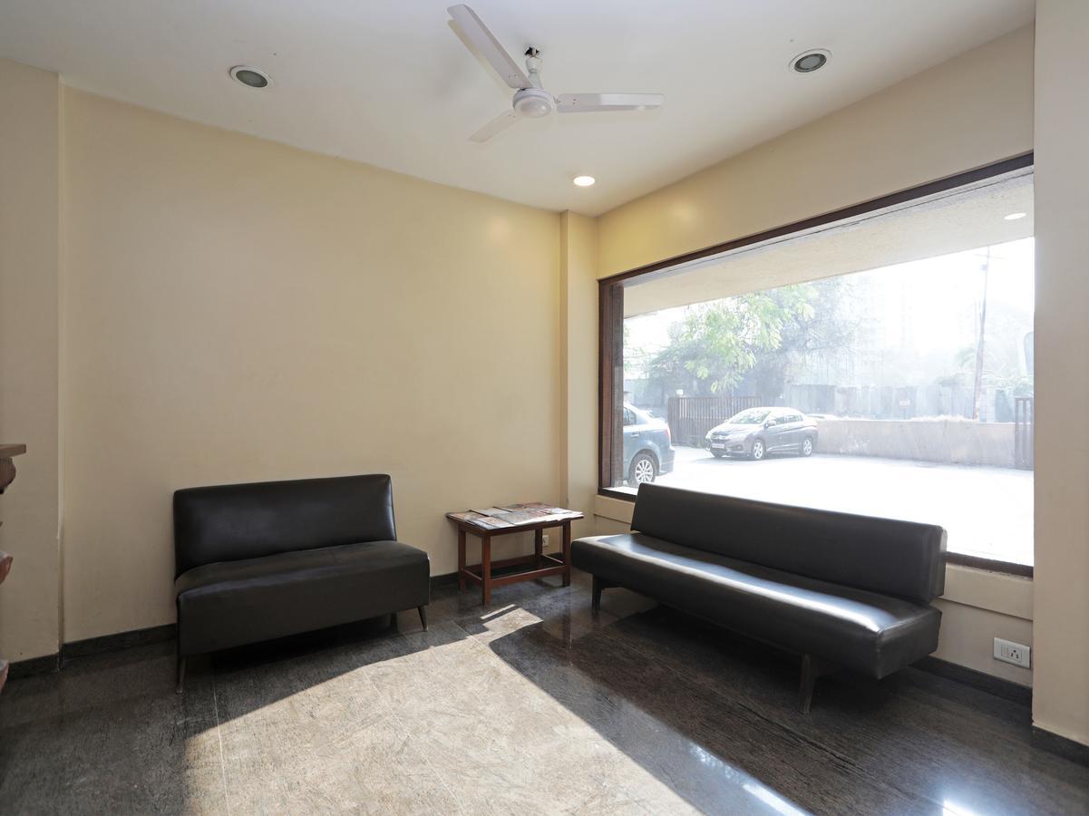 Oyo 1194 Hotel Gulmohr Poona Buitenkant foto